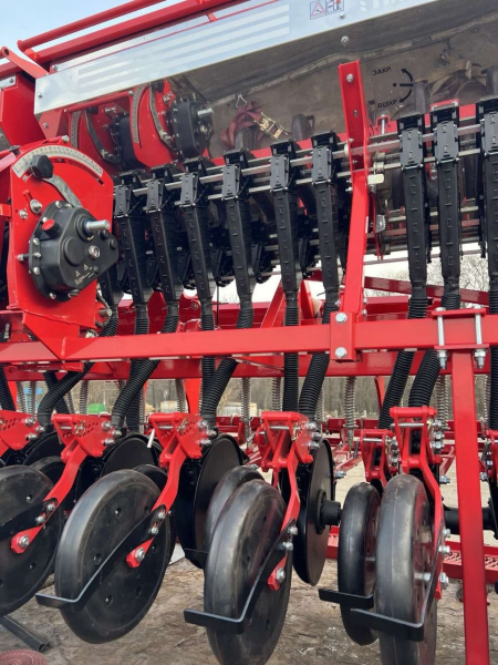 Сеялка зернотуковая GRAIN 4V (Вариатор)