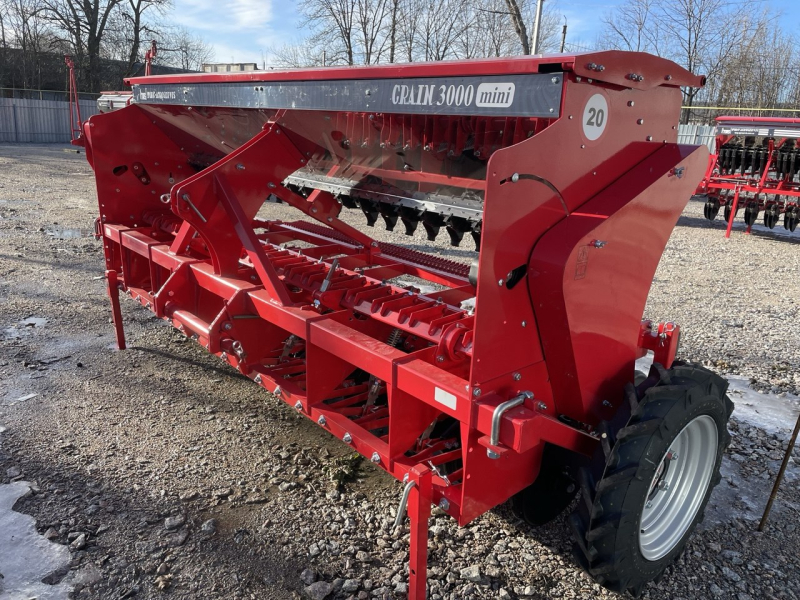 Зернотуковая Минисеялка GRAIN 3000